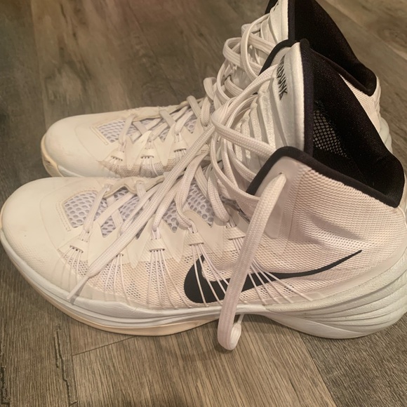 Nike Hyperdunk Basketball Shoes - 10.5 - Picture 3 of 5
